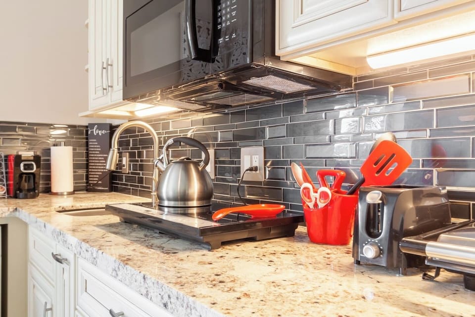 Fully equipped kitchen