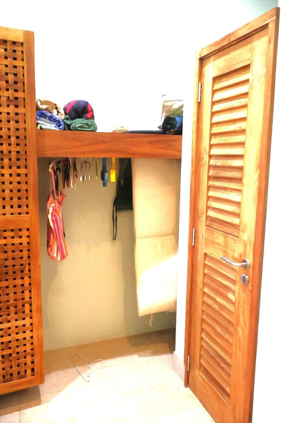 Storage and hanging space.