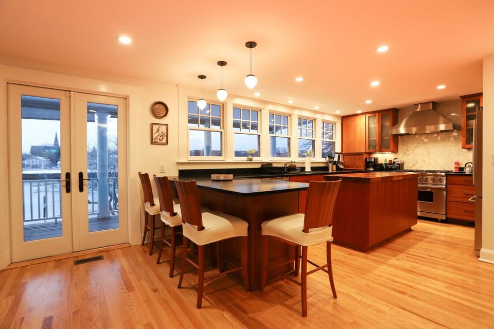 The bar seating is perfect for interacting with family and friends while cooking, all with a beautiful view of the Quinnipiac River.