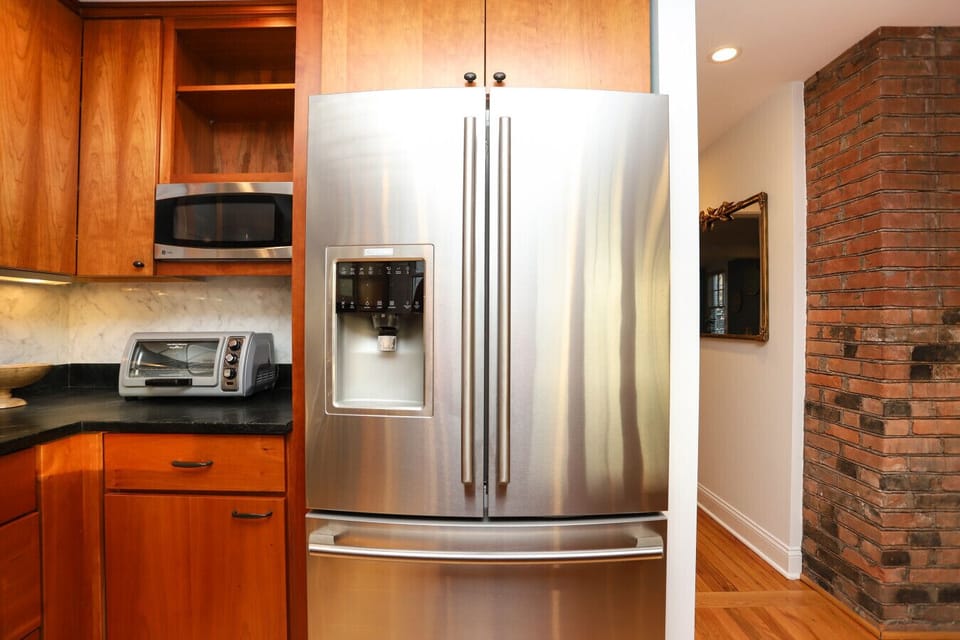 The large fridge includes fresh clean drinking water, an ice maker and plenty of space. We also offer a fridge stocking service before you arrive! We have all the essentials, including a microwave and a toaster oven.