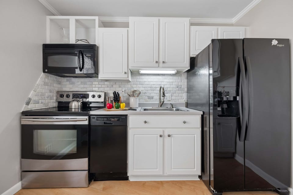 A kitchen made for easy mornings and unhurried evenings