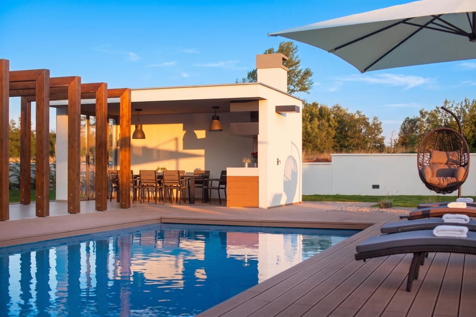Private Pool