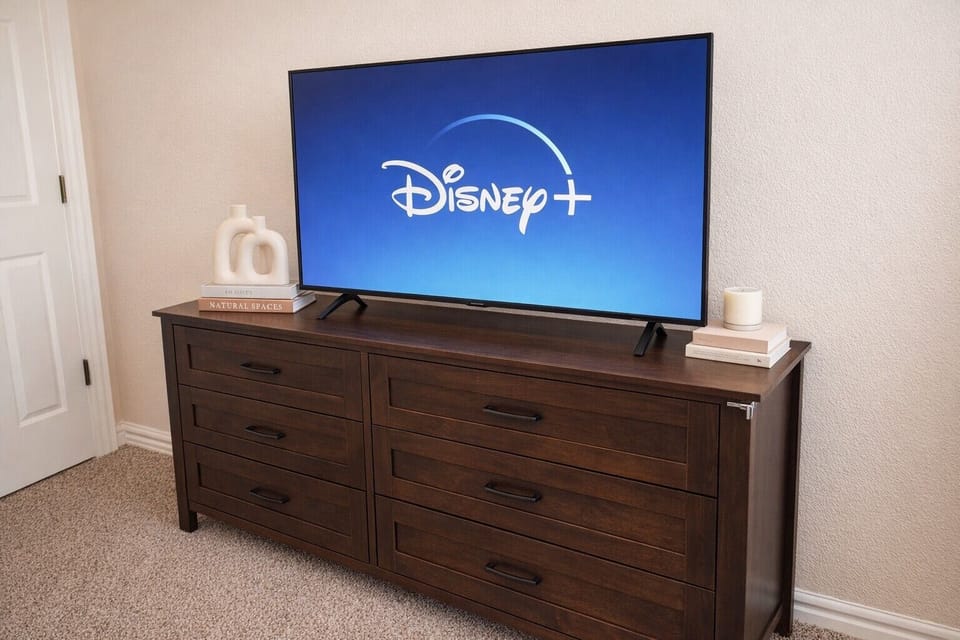 Master bedrooms dresser storage