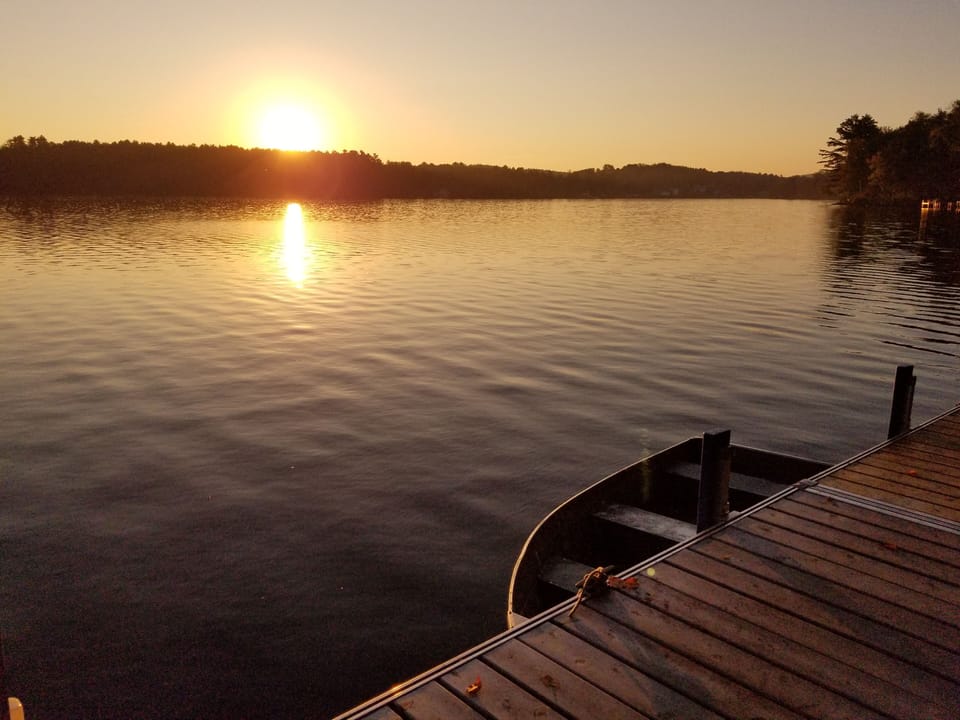 Sunrise on Wilson Lake by Wendy Barrett 20170924_065644 (002)