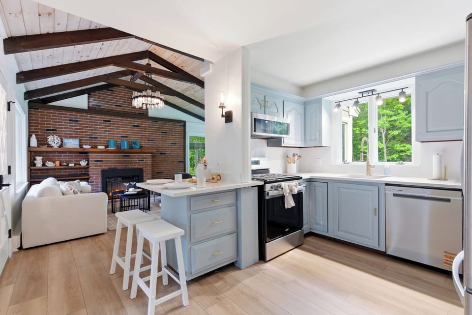 A bright, full kitchen designed for cooking, gathering, and everyday comfort ️