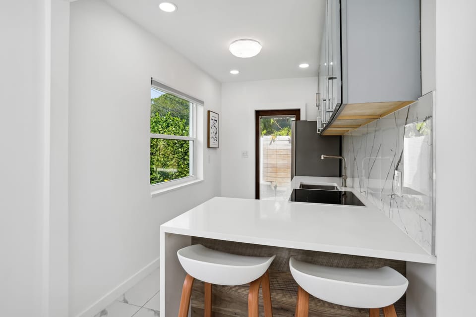 Cook, dine, and feel at home