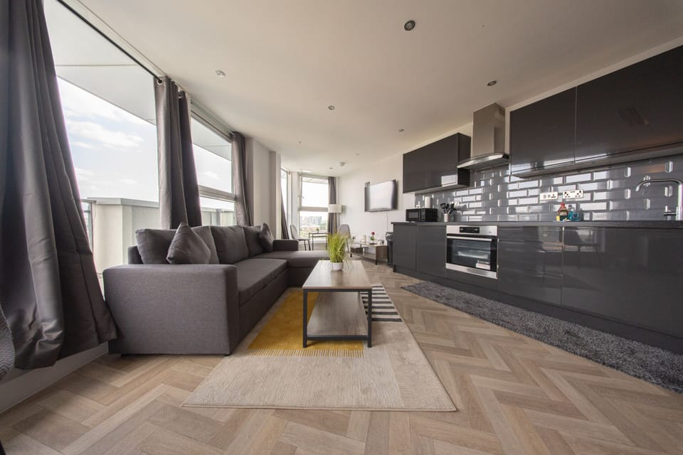 Living Room / Lounge