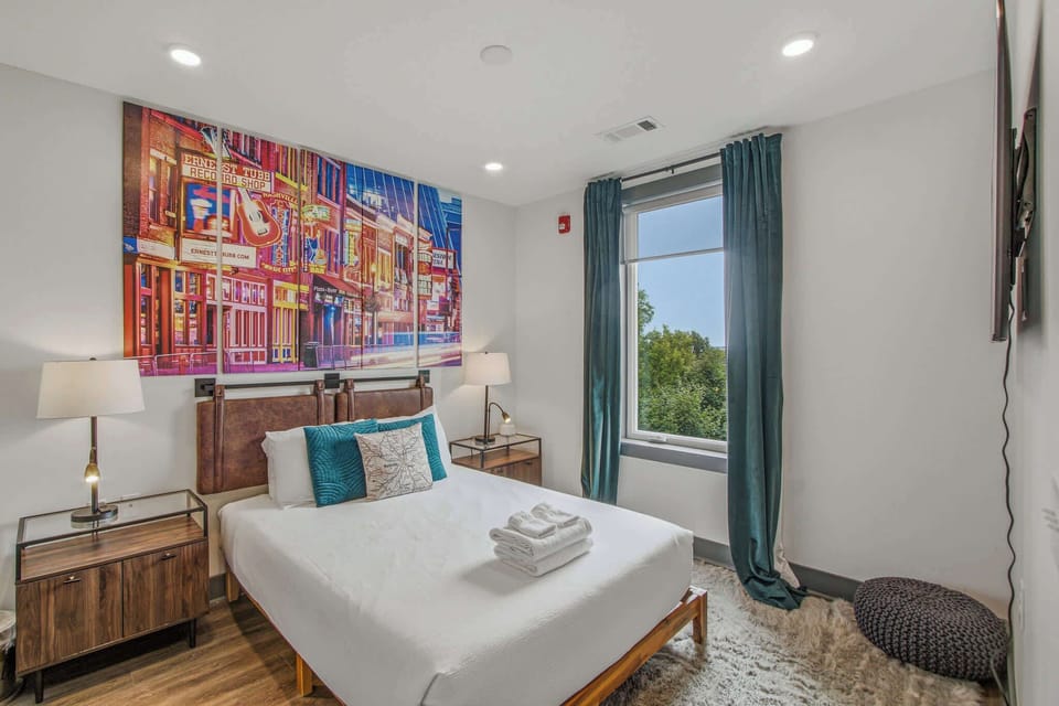 Bedroom Retreat, vibrant décor and sunny views create the perfect Nashville escape!