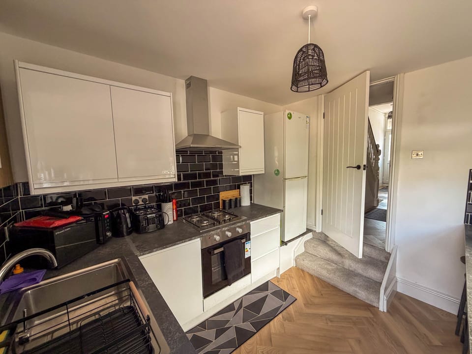 Kitchen new 01
