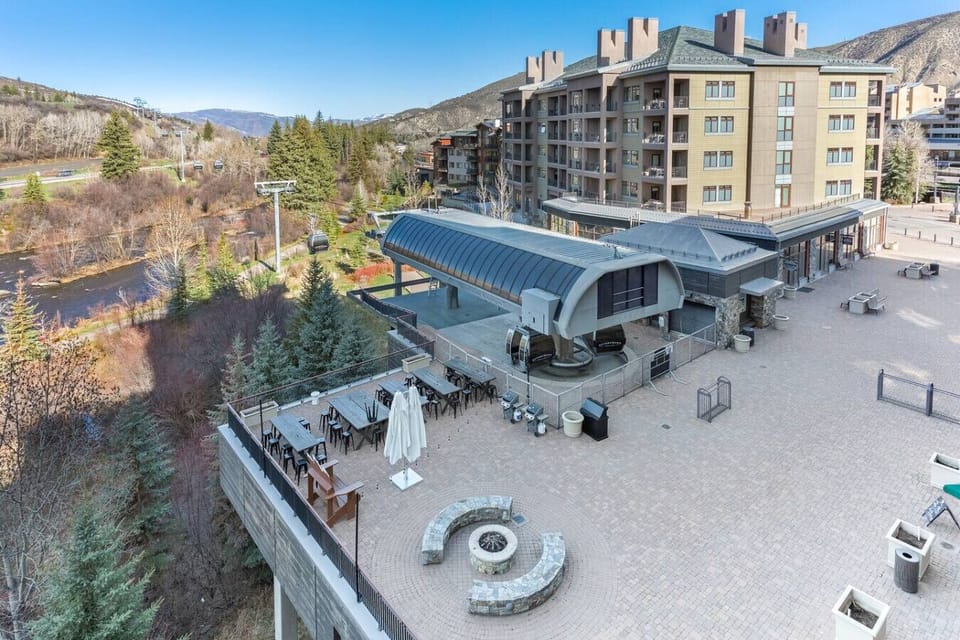 Walk to the Riverfront Express gondola!