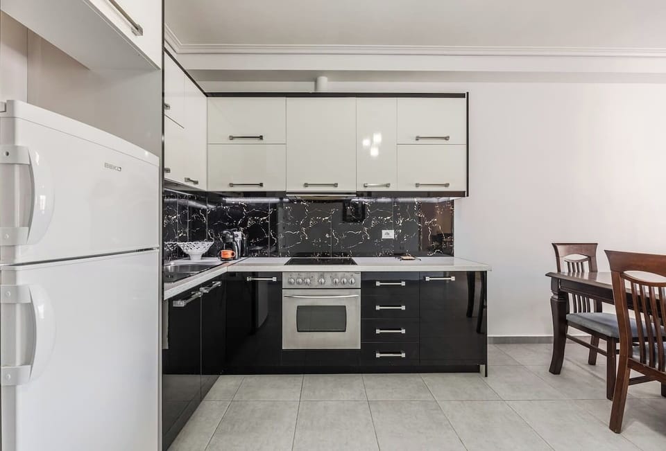 Fully-equipped kitchen