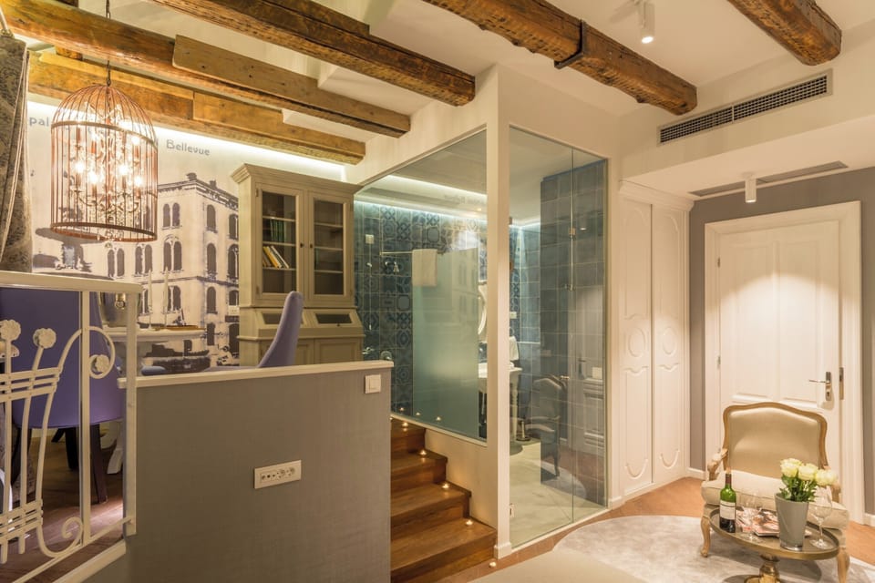 Stylish lounge corner and bathroom.
