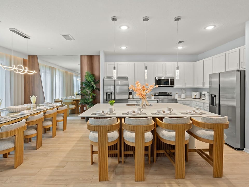 10-web-or-mls-251BalloDr-56