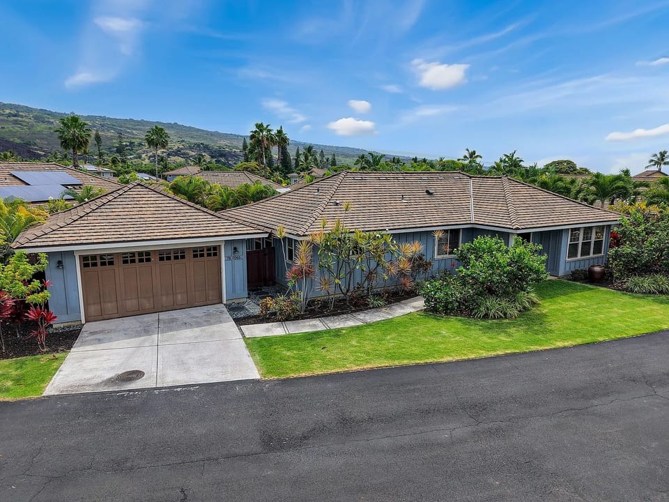 Private Kona Home w/Private saltwater pool and spa House in South Kona