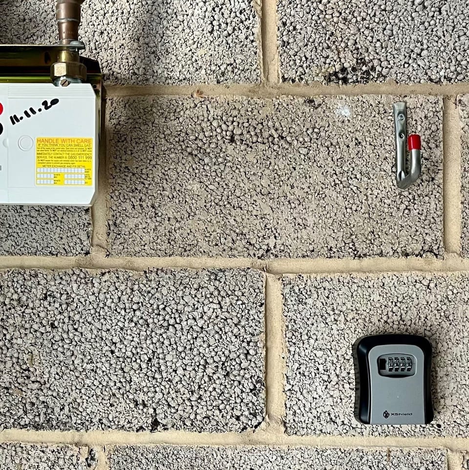 Key safe in garage