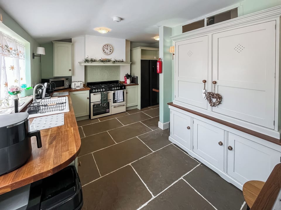 Kitchen | Crown House, Alford, near Mablethorpe