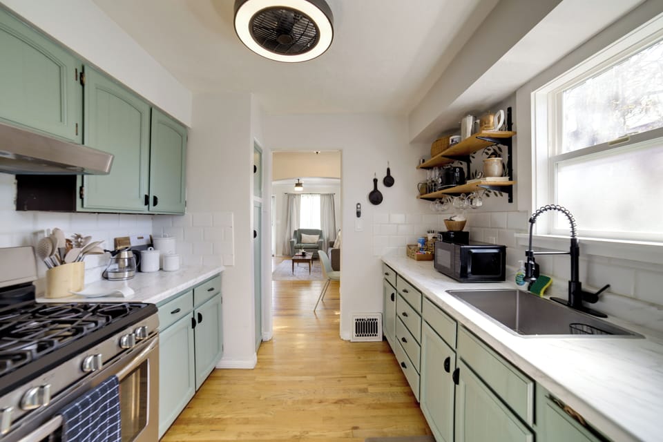 Unit 1 | Kitchen
