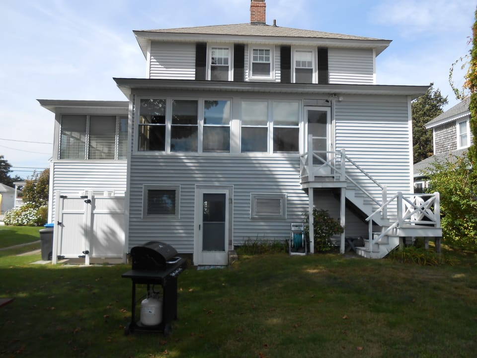 Exterior Rear View