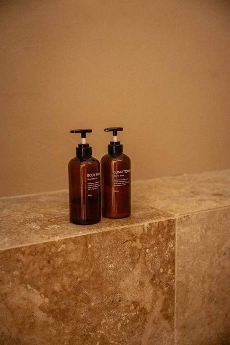 Bathroom amenities