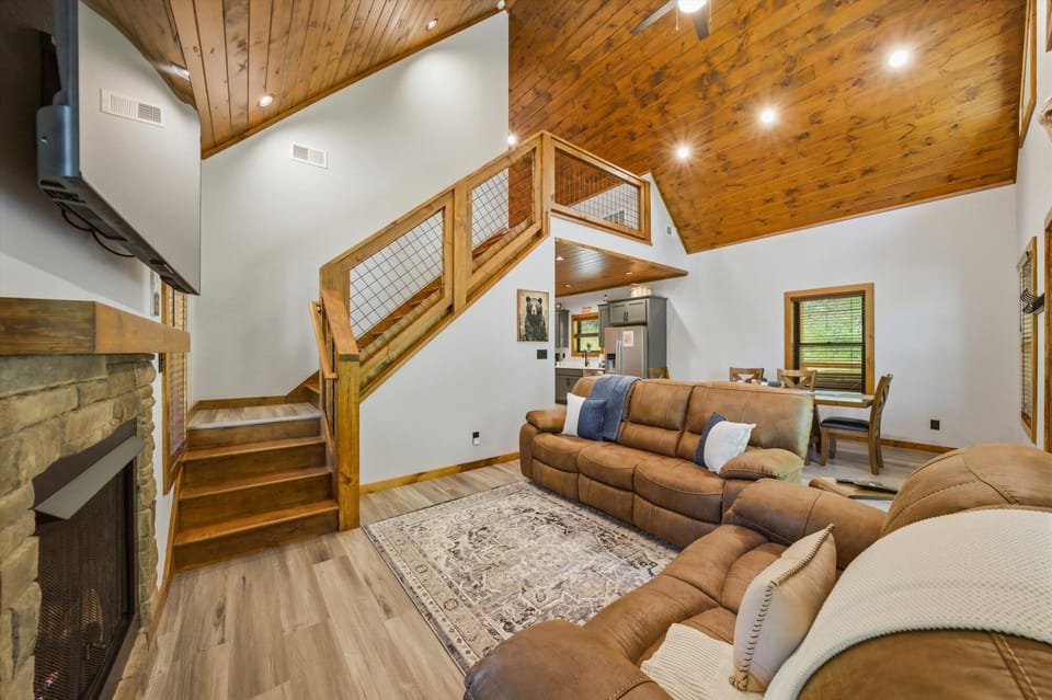 17-544-Wiley-Oakley-Dr-Gatlinburg-TN-17