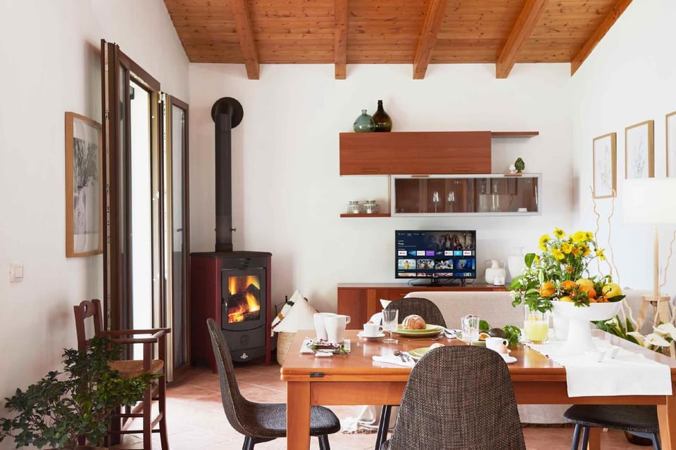 Kitchen-Living