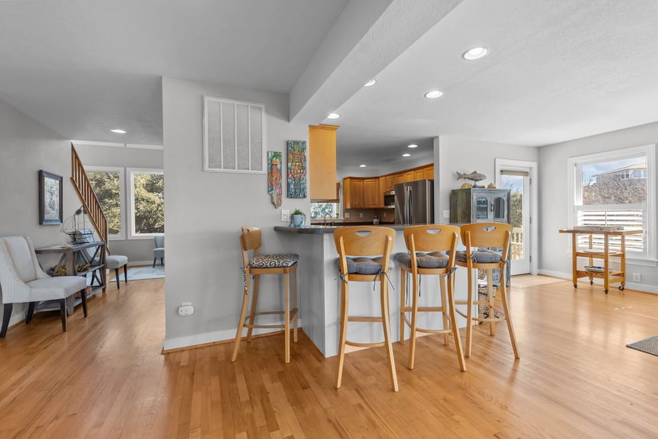 Mid Level Kitchen