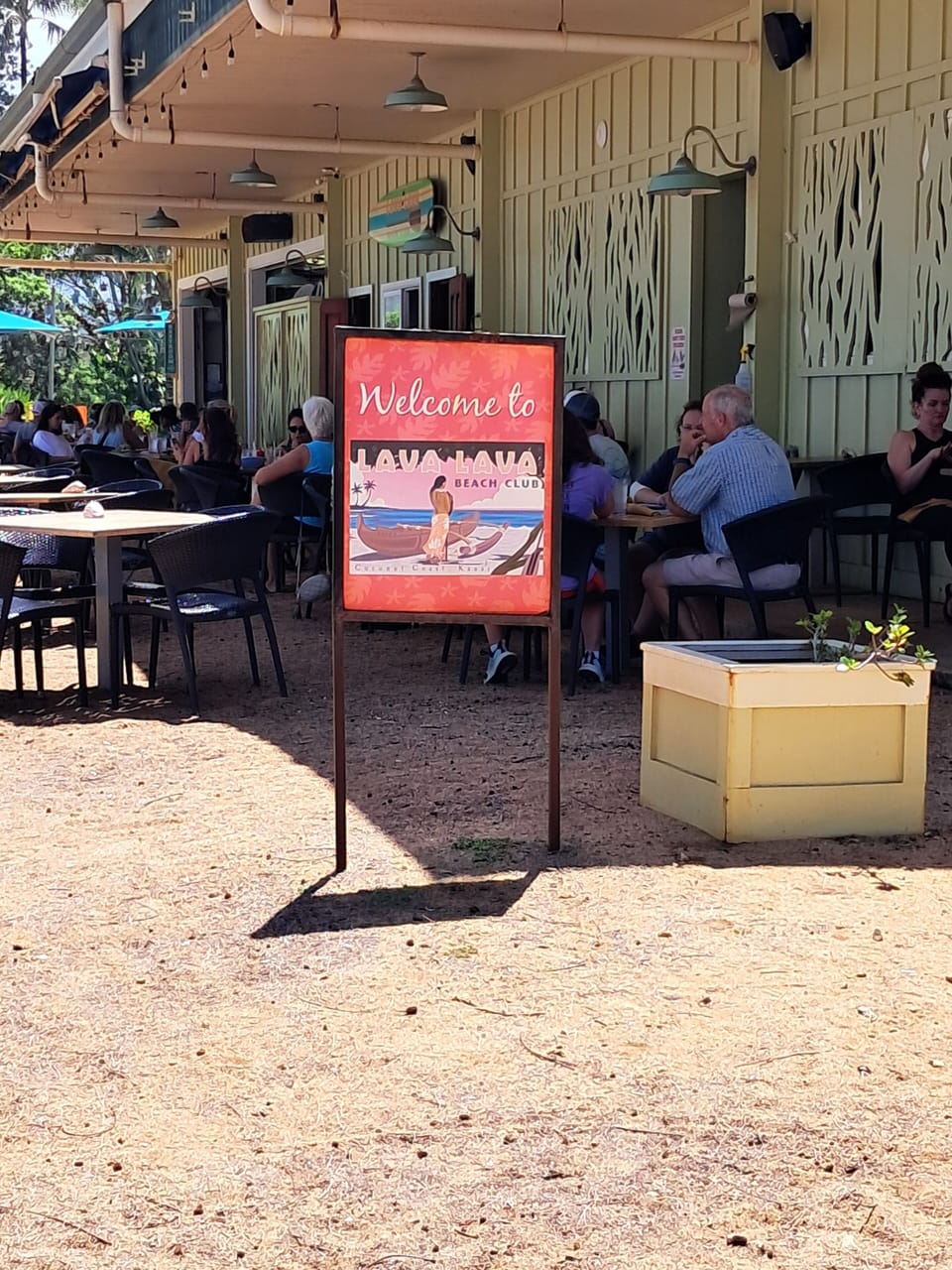 Outdoor dining