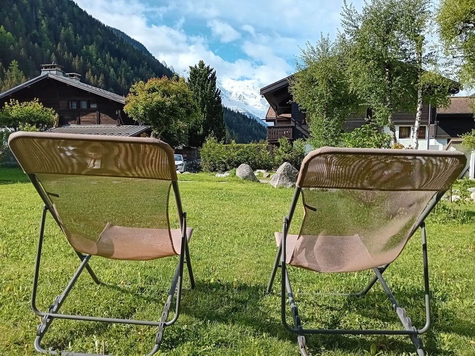 Garden with Mont-Blanc view