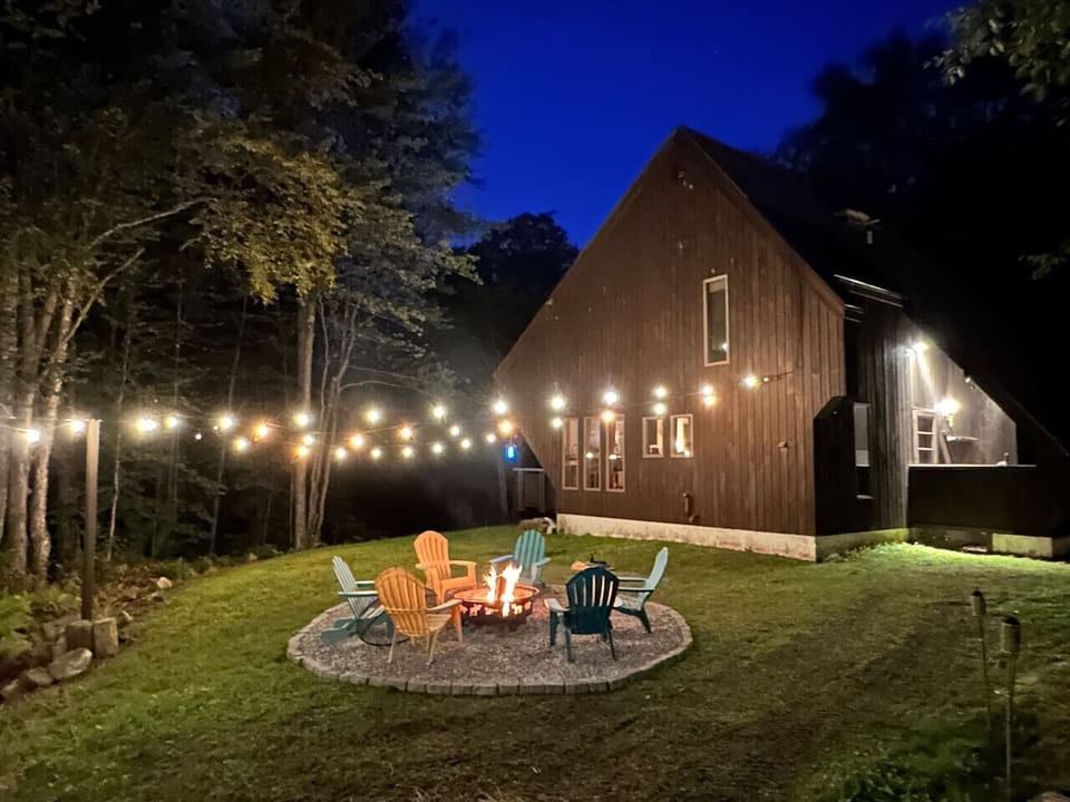 Gather ‘round the fire for s’mores, stories, and starlit skies.