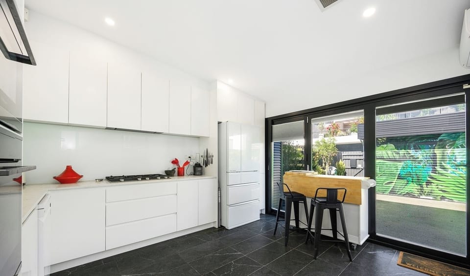 Functional kitchen for light cooking