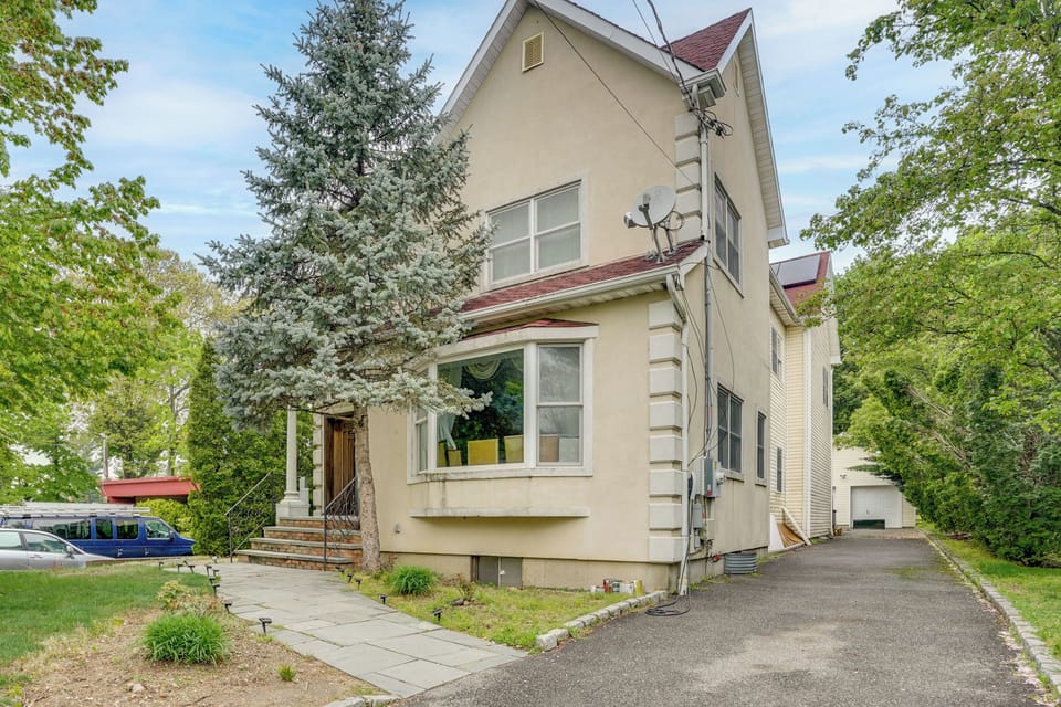 Property Exterior | Basement Unit