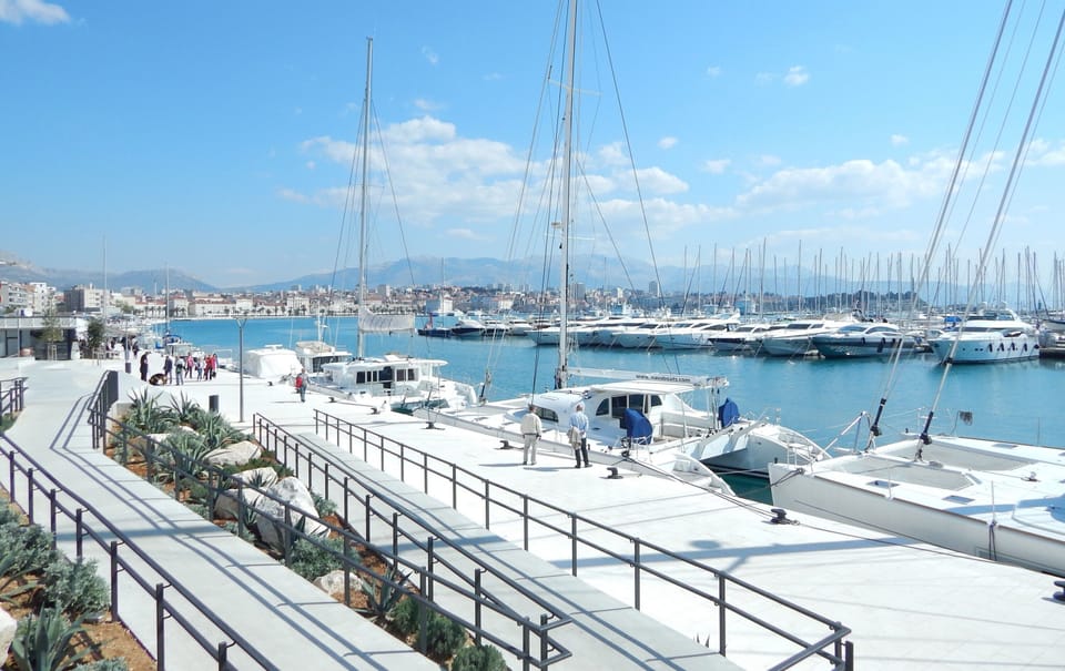 West coast promenade