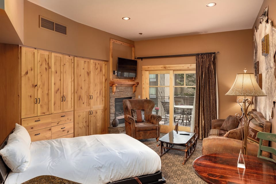 Queen Murphy bed offering convenience and comfort | Main Level