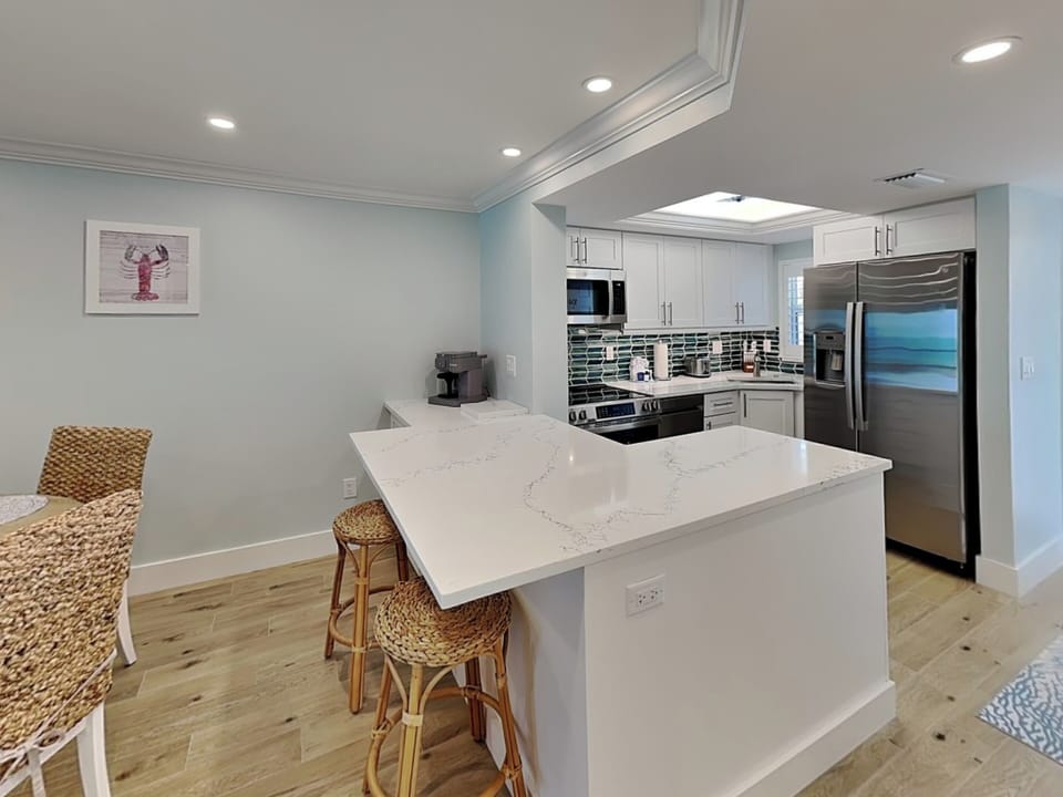 Breakfast Bar - Seating for 2