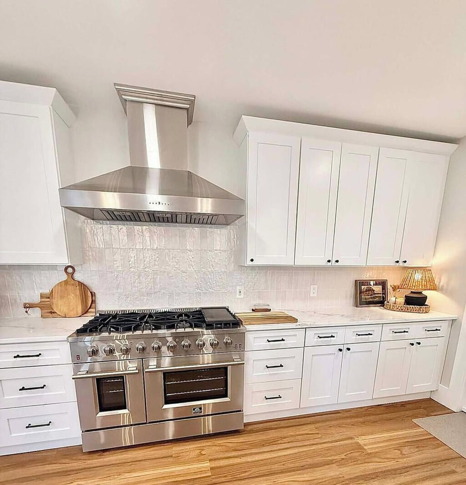 Top of the line appliances - 6 burner stove and double oven