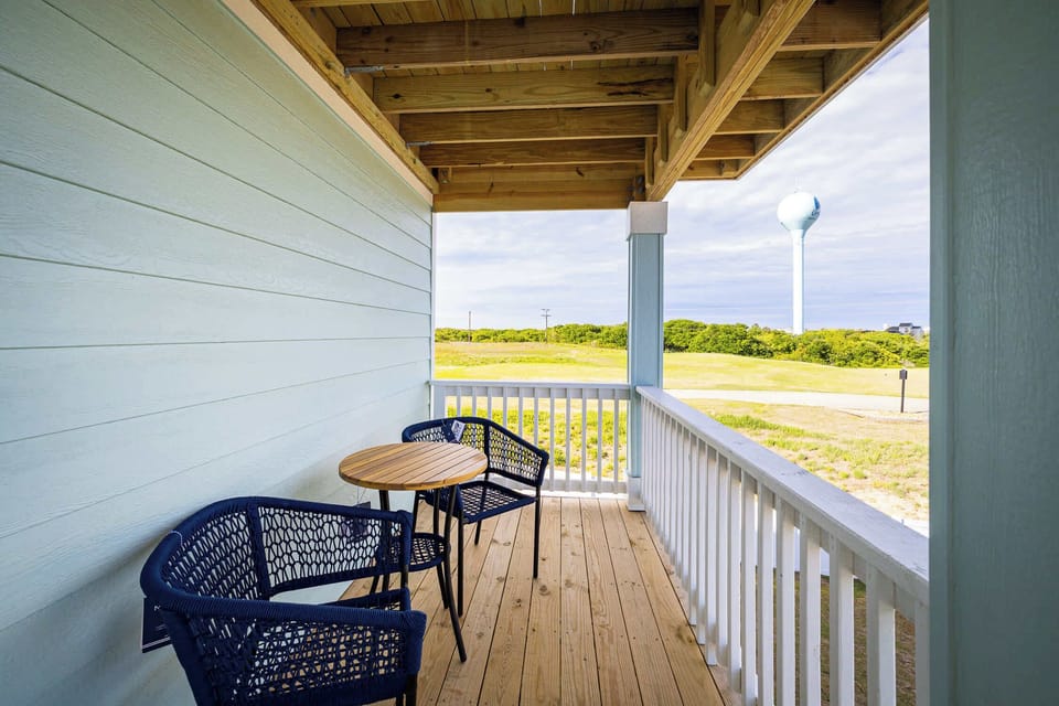 Mid Level: Covered Deck Access w/Views