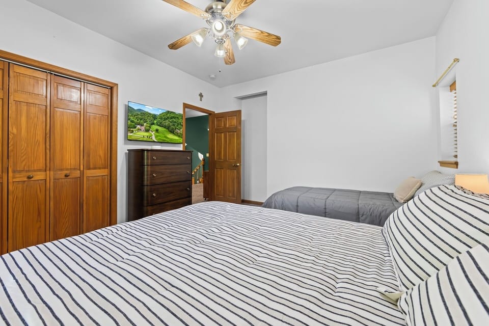 Guest Bedroom #2