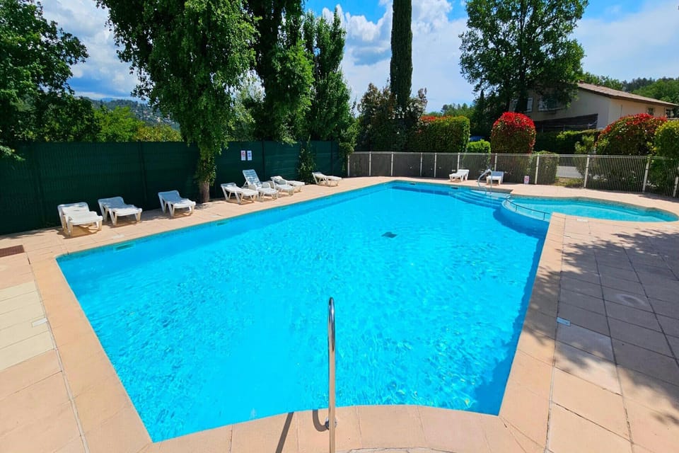 Holiday Home Swimming Pool