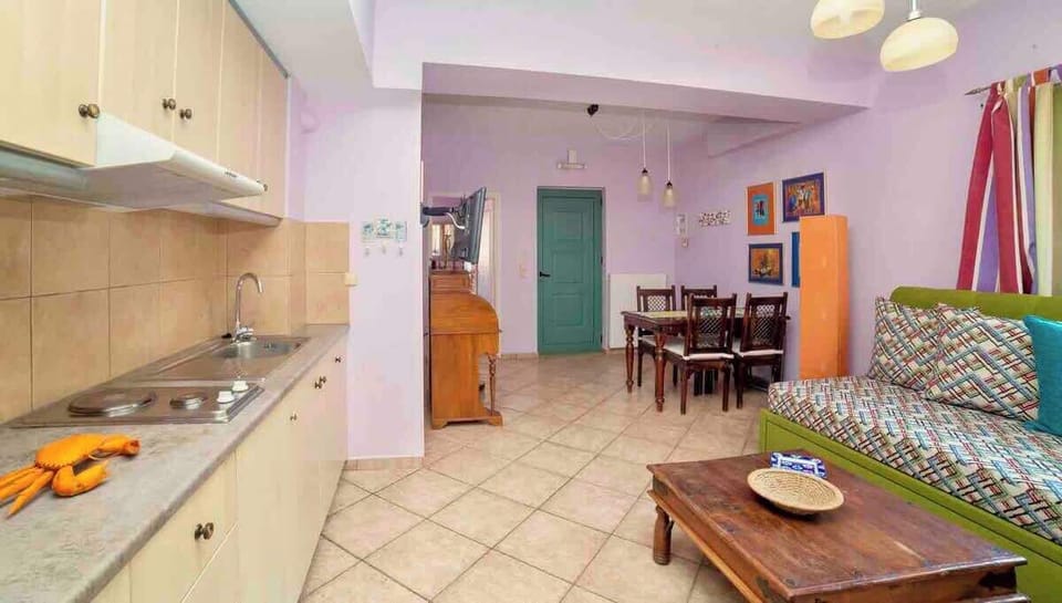 Kitchenette for quick meals