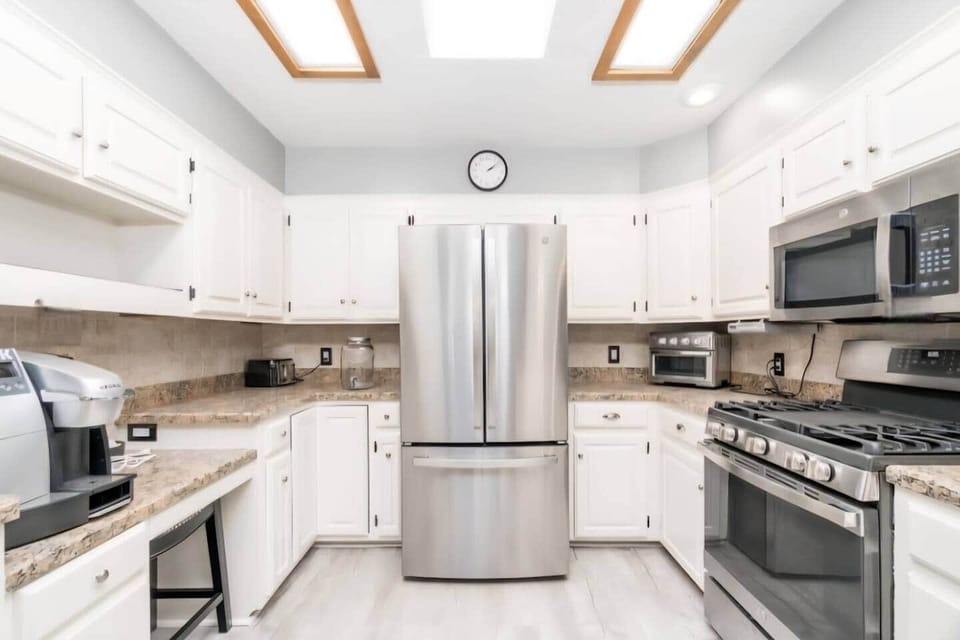 Beautiful gourmet kitchen