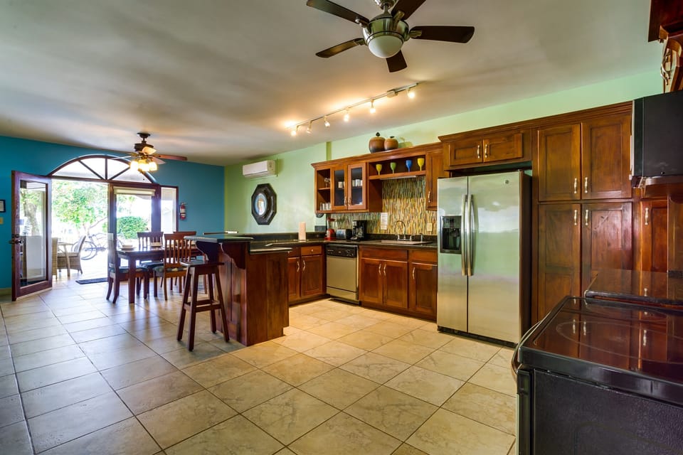 1A Kitchen and Dining