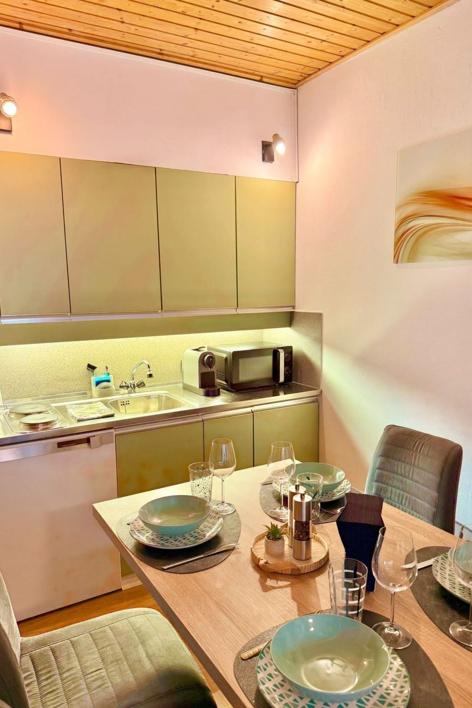 Kitchen / Dining Room