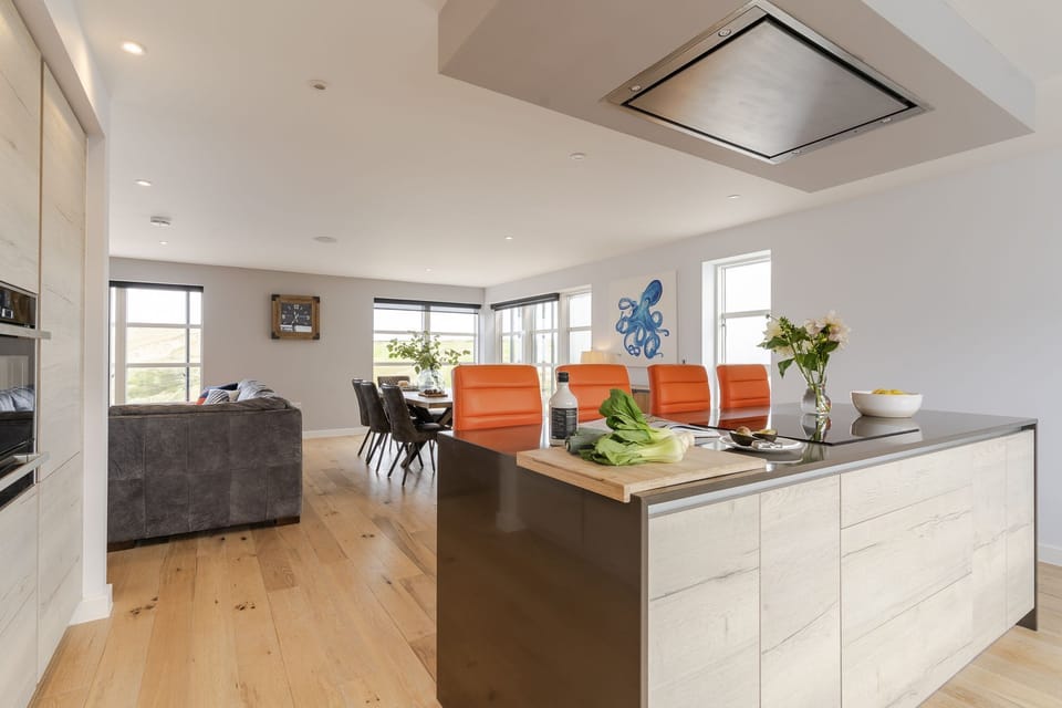 4 The Rocks, Holywell Bay, Cornwall, self catering with Beach Retreats.