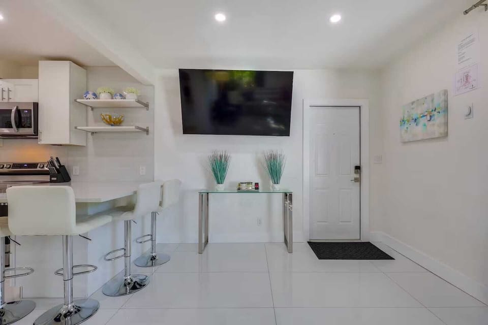 Living Room | Smart TV