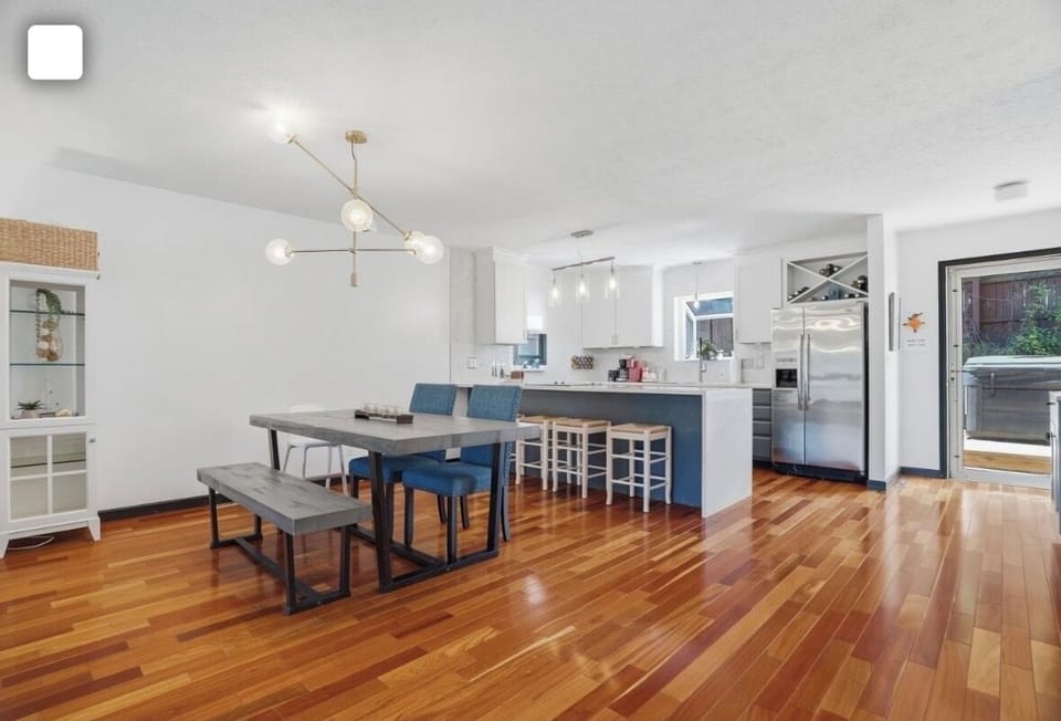 Dining/kitchen