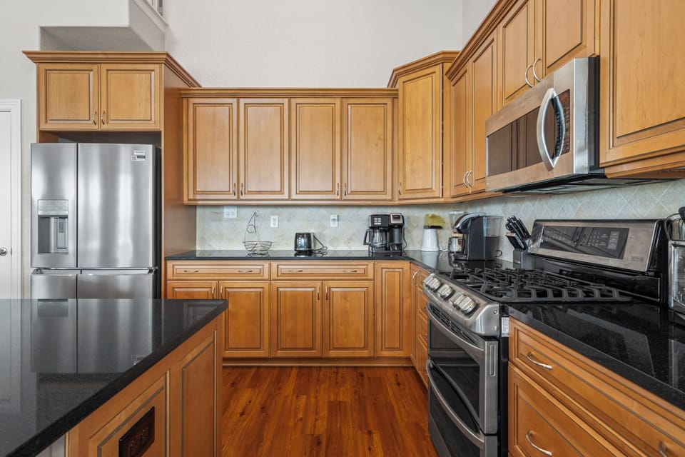 Fully stocked kitchen with everything you need to cook.