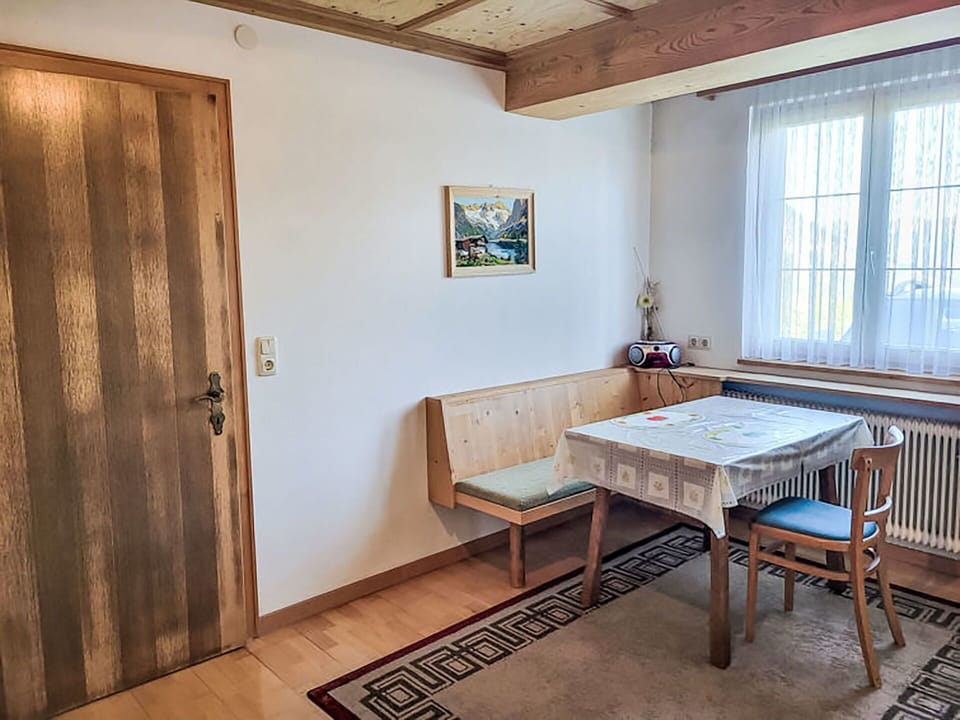 Flooring, Wood, Interior Design, Floor, Furniture, Ceiling, Room, Picture Frame, Wood Flooring, Hardwood