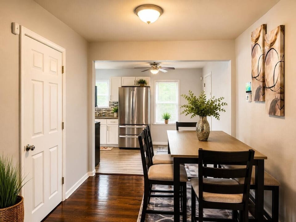 Open dining area connected to the fully equipped kitchen