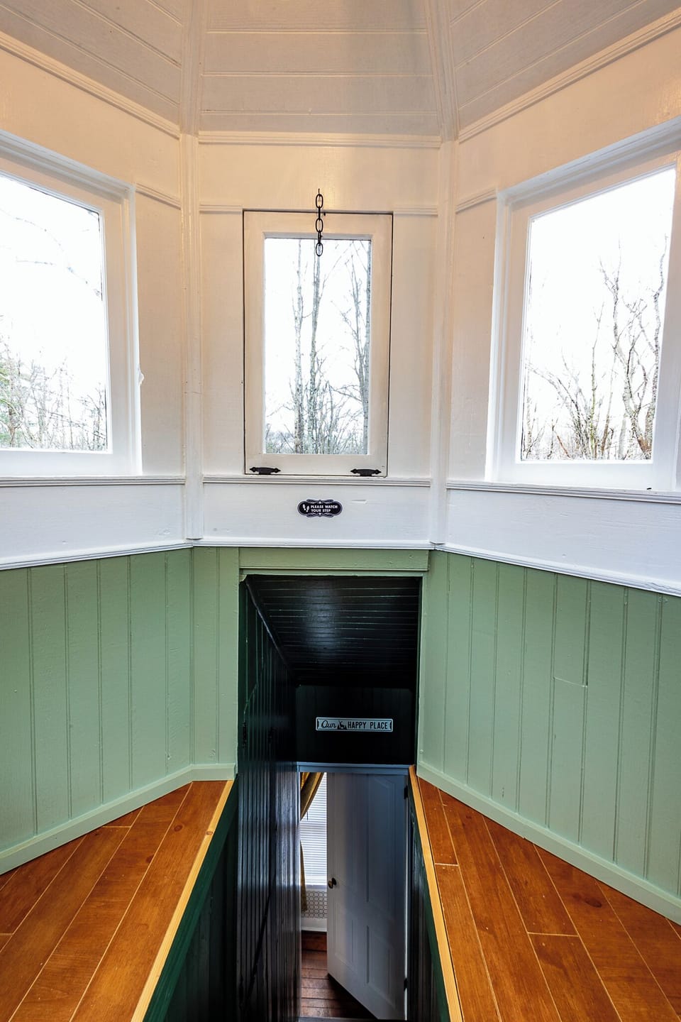 The cupola offers 360-degree views of the surrounding mountains.
