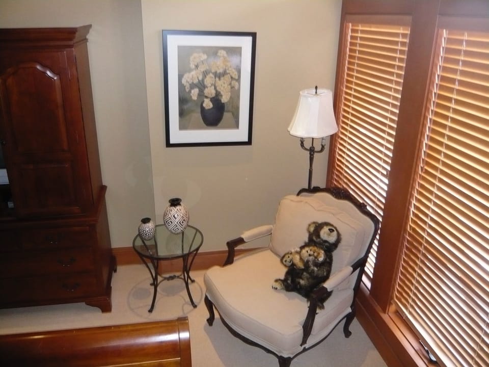 Second bedroom: King bed, balcony access